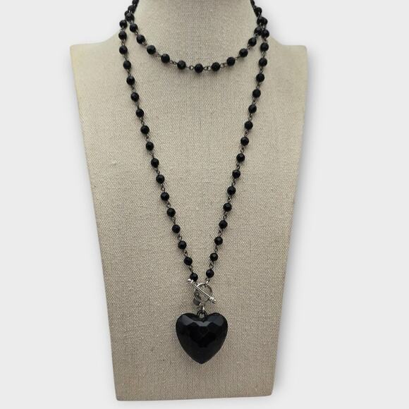 Black Faceted Heart Pendant Convertible Beaded Necklace - Picture 4 of 7